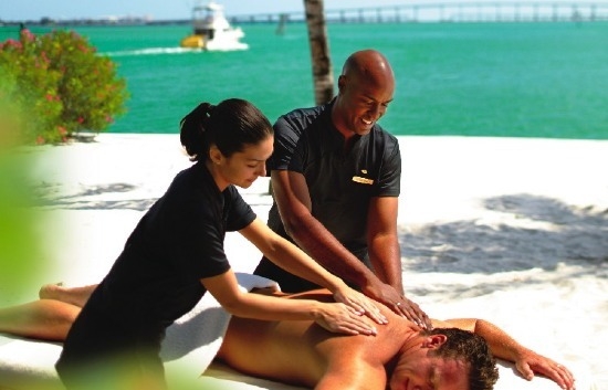 Massagem na Praia